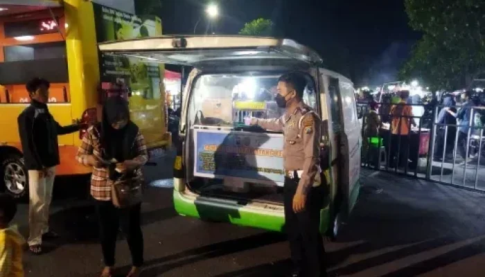 Buka Playanan Pajak Malam Hari, Satlantas Polres Kediri Ikut Ramaikan Even Simpang Lima Gumul