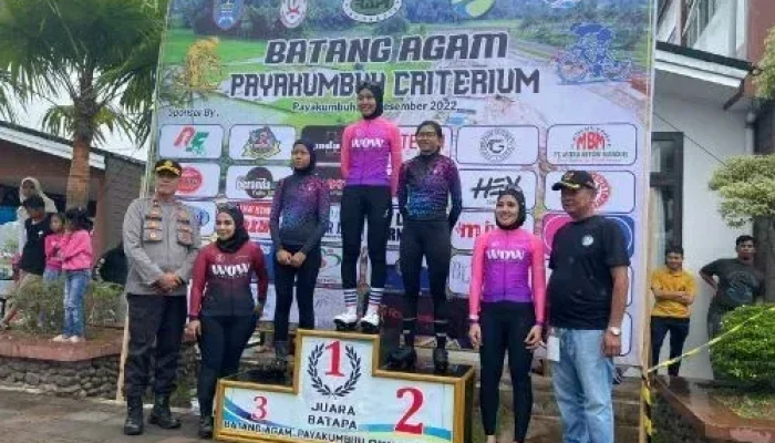 Batapa Criterium Payakumbuh 2022, Bapow cc dan Wow Pekanbaru Bawa Medali