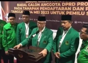Resmi Daftarkan Bacaleg ke KPU Riau, Syamsurizal Optimis Menangkan Pemilu 2024