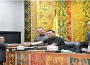 DPRD Pekabaru Gelar Paripurna Pandangan Umum Fraksi Terhadap LKPj 2023
