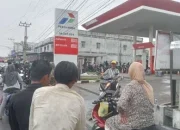 Antrian di SPBU Meranti, pemkab Meranti : Warga Tidak Khawatir Stok BBM Aman