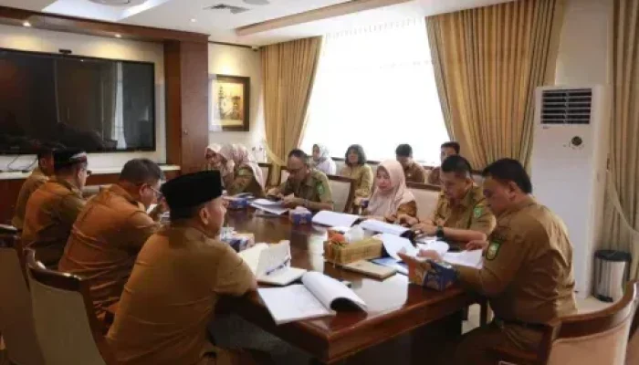 Inspektorat Provinsi Riau Mendorong OPD Tepat Waktu Pengumpulan Data ke Monitoring Center Prevention