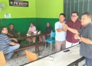 Temui Tomas di Kedai Kopi Kota Duri, Engah Eet Siap “Duet” dengan Ustadz Khairul Umam