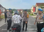 Operasi Patuh 2024, Wakapolres Periksa Surat kendaraan Bermotor Seluruh Personil Polres Meranti