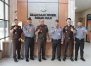 Kalapas Pasir Pengaraian Tingkatkan Sinergi dengan Kunjungi Kajari Rohul