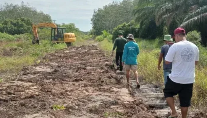 Terimakasih Pemkab Bengkalis, Warga; Kini Kami Merasakan Sentuhan Pembangunan ke Dusun Hutan Samak Desa Titik Akar