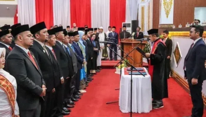 50 Anggota DPRD Kota Pekanbaru Periode 2024-2029 Resmi Dilantik, Dominasi Wajah Baru dan Petahana