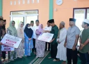 Ramadhan ke-12, Bupati Kasmarni Safari Ramadhan di Kecamatan Bukit Batu