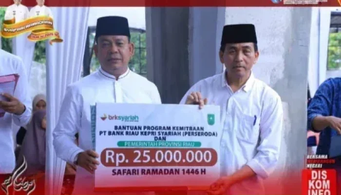 Pemkab Rohul Gelar Safari Ramadan Perdana di Masjid Al-Ihsan, Salurkan Bantuan untuk Warga