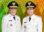 Pemkab Rohil Salurkan Seragam Gratis untuk Ribuan Siswa, Dorong Pendidikan Berkualitas dan Inklusif