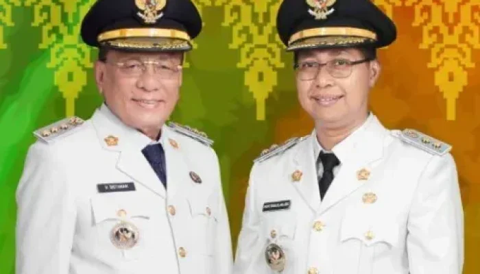 Pemkab Rohil Salurkan Seragam Gratis untuk Ribuan Siswa, Dorong Pendidikan Berkualitas dan Inklusif