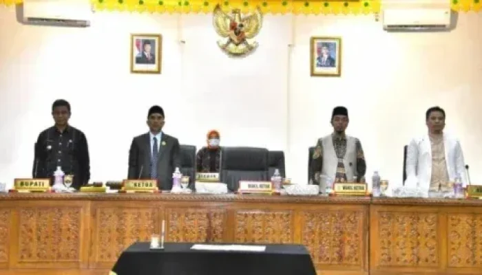 DPRD Kampar Tekankan Evaluasi Kinerja, Pemkab Tanggapi dengan Komitmen