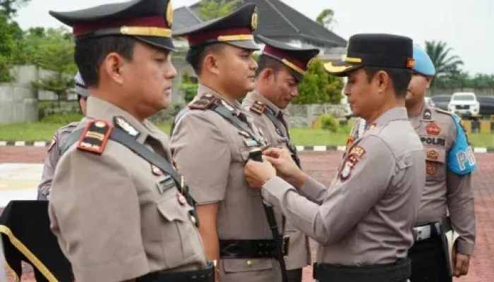 Polres Rohul Laksanakan Sertijab Lima Kapolsek, AKBP Emil Eka Putra Utamakan Kondusifitas Wilayah