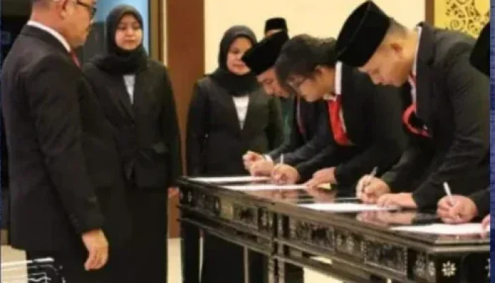 Veazanol Kosuma Resmi Jabat Anggota MPDN Rokan Hulu, Dilantik Oleh Kakanwil Kemenkum Riau