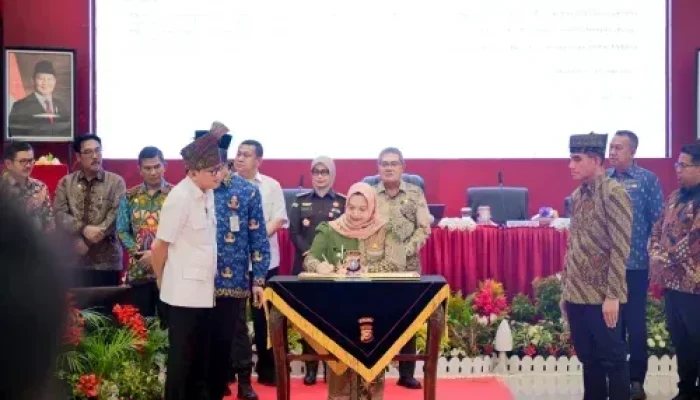 Bupati Kasmarni Deklarasi TPPO dan Tegaskan Komitmen Lindungi Warga dari Perdagangan Orang