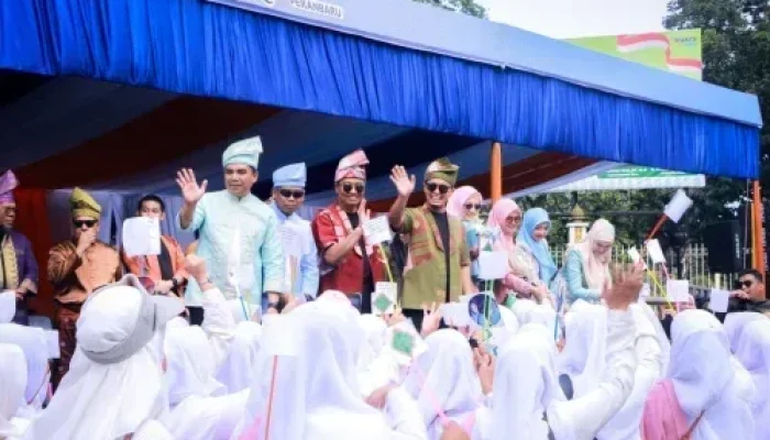 MTQ ke-57 Pekanbaru: Hujan Jadi Berkah, Wali Kota Agung dan Warga Rayakan Syiar Islam Bersama