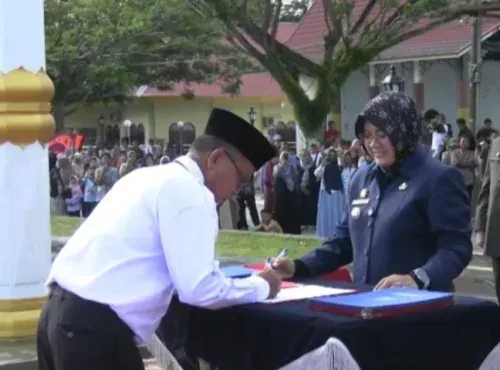 Bupati Siak Lantik 3.054 Honorer Jadi PPPK Paruh Waktu 2025