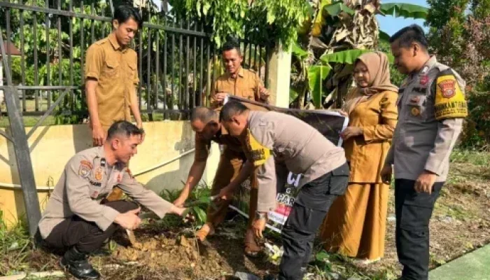 Green Policing dan Desa Tanam Pohon Demi Lingkungan Lestari