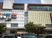 Libur Tahun Baru, Warga Pekanbaru Padati Mal Pilih Wisata Aman dan Hemat