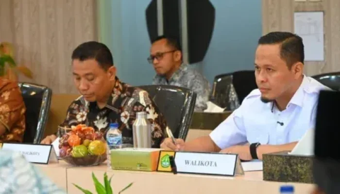 Unri-Pemko Pekanbaru Bahas Revitalisasi Danau untuk Atasi Banjir Kota