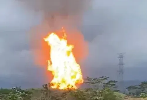 Ledakan Diduga Pipa Gas di Inhil, Akses Jambi-Riau Ditutup Sementara