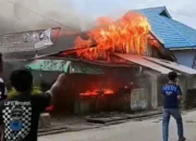 Kebakaran Permukiman di Pangkalan Kerinci, Rumah Petak dan Warung Ludes