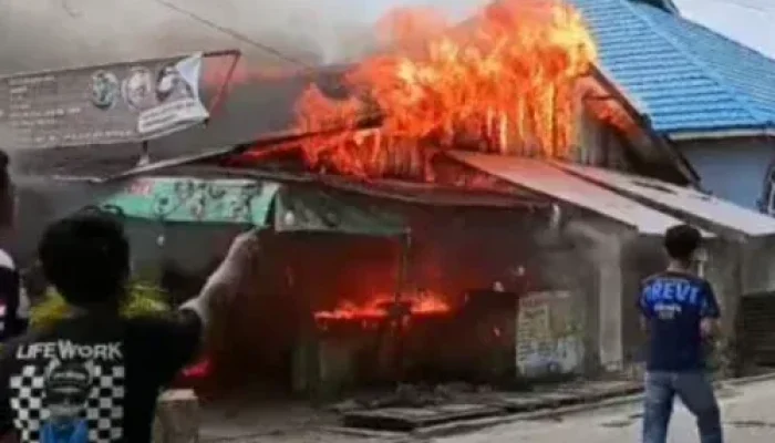 Kebakaran Permukiman di Pangkalan Kerinci, Rumah Petak dan Warung Ludes