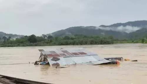 Debit Naik Drastis, Sungai Subayang Kampar Kiri Masuk Status Awas