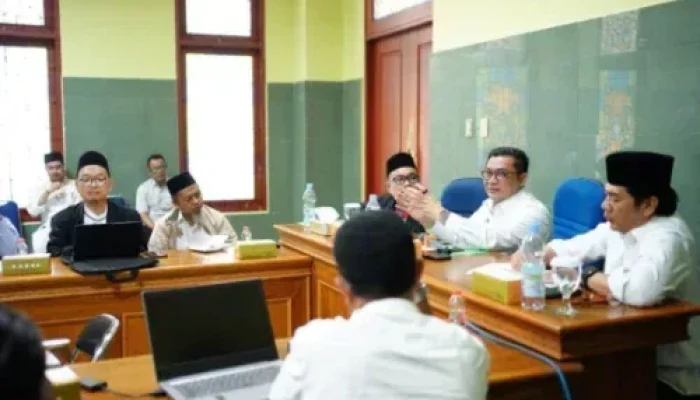 Evaluasi Pengelolaan Masjid Raya An-Nur, Pemprov Riau Tekankan Perawatan Infrastruktur