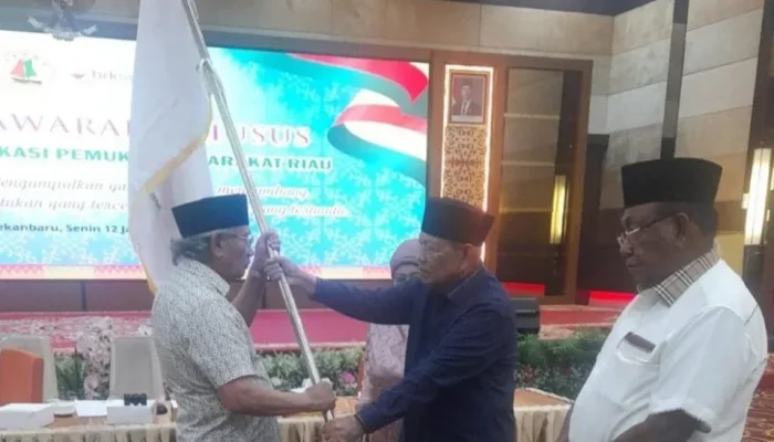 HR Mambang Mit Terpilih Pimpin FKPMR, Musyawarah Adat Tentukan Arah Organisasi