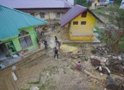 Satpol PP Riau Turun ke Aceh, Inovasi Traktor Lumpuhkan Dampak Banjir Bandang