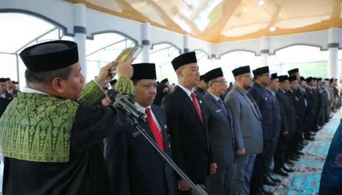 Isi SOTK Baru, Pemkab Siak Lantik 198 ASN untuk Perkuat Reformasi Birokrasi