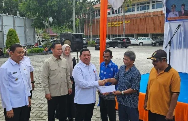 424 KK Miskin Ekstrem di Pekanbaru Terima Bantuan Tunai Rp900 Ribu