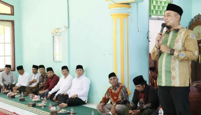 Peringatan Isra Mi’raj di Rengat Barat, Bupati Inhu Tekankan Disiplin dan Perbaikan Infrastruktur