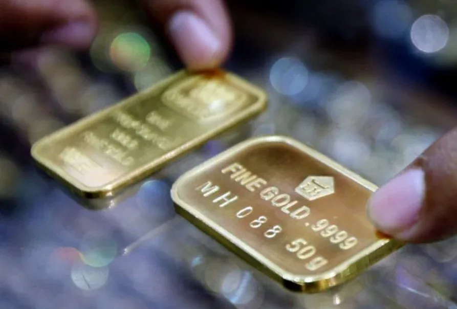 Harga Emas Antam Meroket, Tembus Rp 2,7 Juta per Gram
