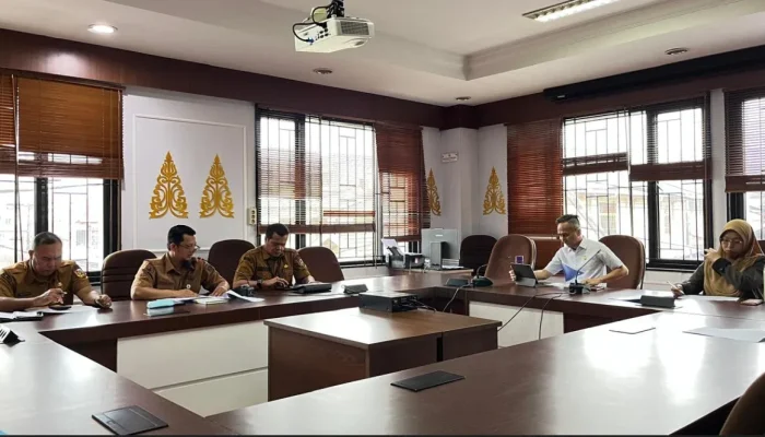 Anggaran Disdik Pekanbaru Naik, DPRD Kritik Minimnya Sekolah di Zona Merah
