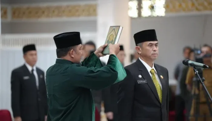 SF Hariyanto Lantik 14 Pejabat Eselon II, Tekankan Integritas dan Kekompakan