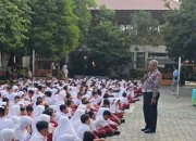 Police Goes to School di Pekanbaru, Ditlantas Polda Riau Tanamkan Tertib Lalu Lintas Sejak Dini