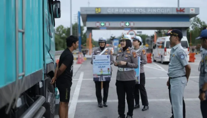 Satlantas Polres Bengkalis Kampanyekan Keselamatan Terpadu di Exit Tol Pinggir