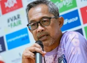 Hadapi Persiraja Bertabur Eks PSPS, Aji Santoso Akui Misi Berat di Banda Aceh