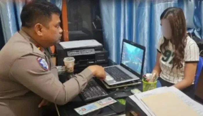 Gunakan Ponsel Saat Mengemudi, Pelaku Tabrak Lari Pekerja Jalan Sampai Tewas