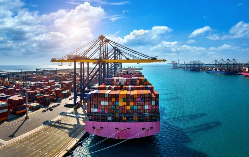 Ekspor Meroket, Impor Turun, Neraca Perdagangan Riau 2025 Surplus US$19,7 Miliar