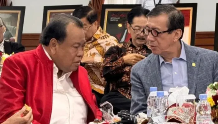 Warisan Pemikiran Konstitusi, Yasonna Laoly Hadiri Peluncuran 7 Buku Prof Arief Hidayat