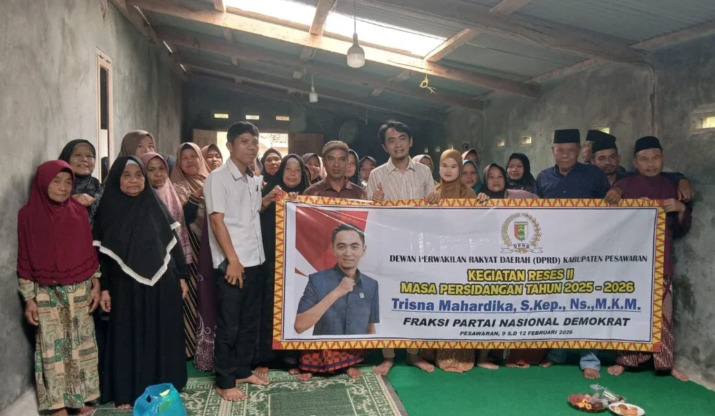 Anggota DPRD Pesawaran Salurkan Bantuan Listrik, Perkuat Aktivitas Keagamaan Warga Babakan Loa