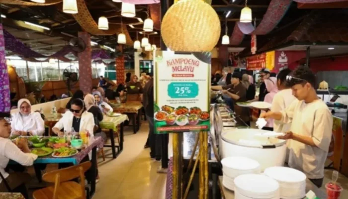 Bidik Pasar Ramadan, Durian Runtuh Kembangkan Bisnis Kuliner Kampung Melayu