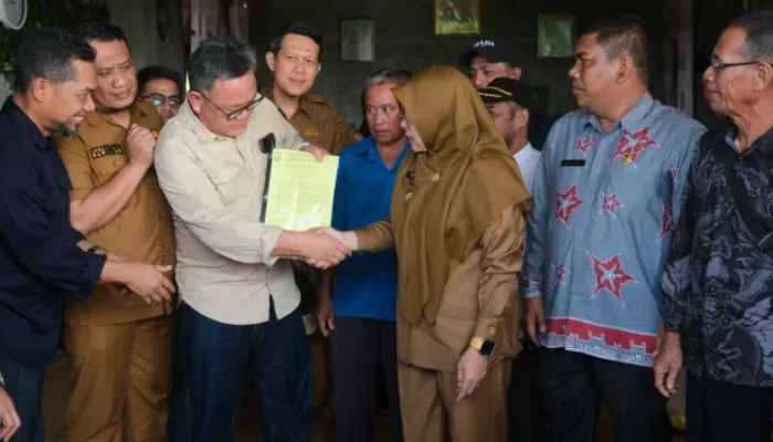 Cemari Sungai Pingai, PT AIP Disanksi dan Diminta Ganti Rugi Nelayan Siak