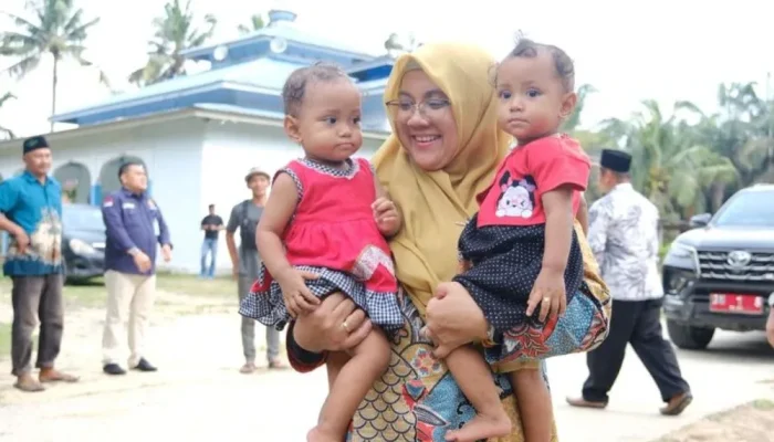 Ramadhan 1447 H, Bupati Siak Fokus Turun ke Pelosok dan Antar Bantuan ke Rumah Warga