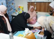 Kunjungi RSUD Arifin Achmad, TP PKK Riau Soroti Kasus Gizi Buruk Anak