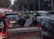 Libur Imlek 2026, Arus Lalu Lintas Pekanbaru Padat, Polisi Lakukan Rekayasa Jalan