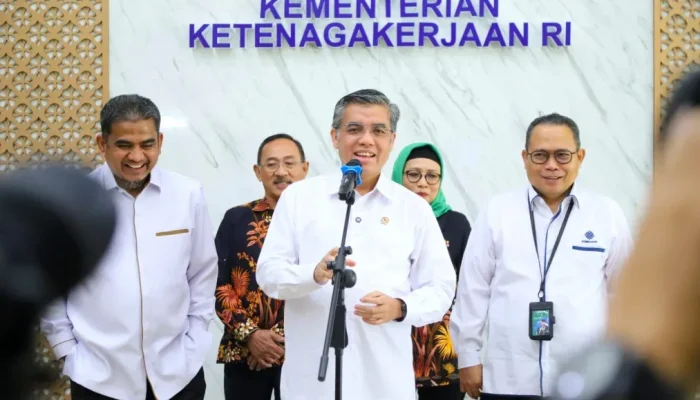 Menaker Gratiskan Sertifikasi Ahli K3 Umum 2026 untuk 4.025 Peserta, Tegaskan Transparansi dan Keselamatan Kerja